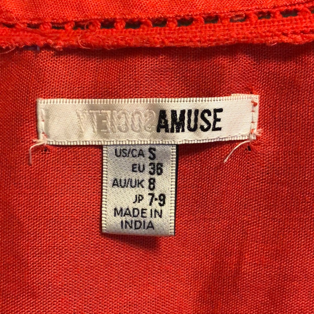 Red top - Picture 3 of 3